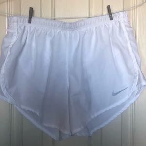 Nike Tempo Shorts 2019 White